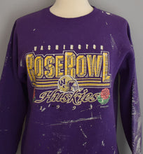 Load image into Gallery viewer, Vintage 90s University of Washington Huskies Rose Bowl Sweatshirt Size Medium to Large