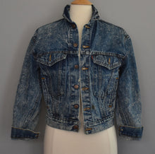 Load image into Gallery viewer, Vintage 80&#39;s Acid Wash Denim Jean Jacket Size Small to Medium