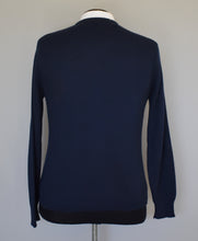 Load image into Gallery viewer, Vintage 80s University of California Golf Club V-Neck Sweater Size M Medium