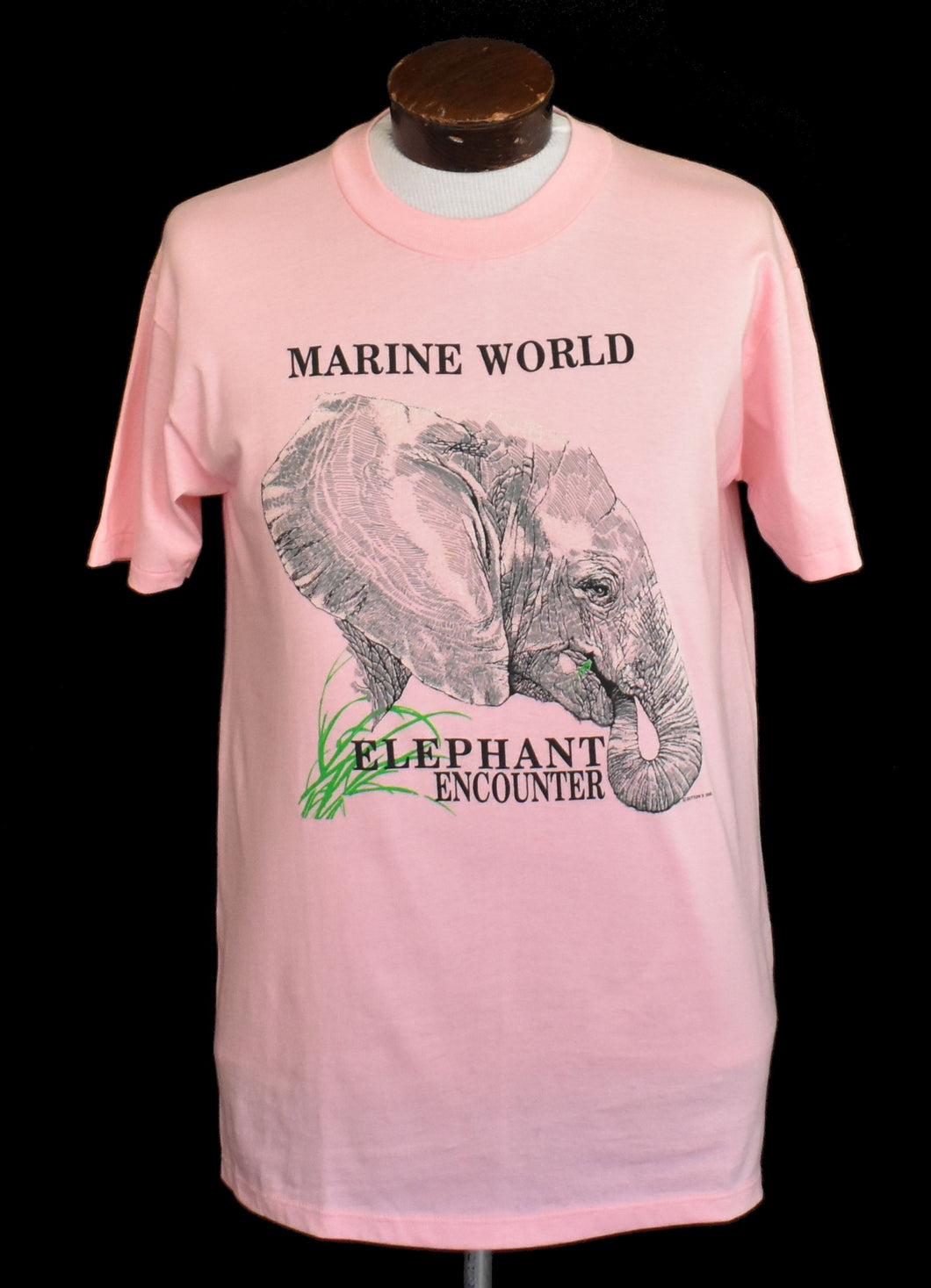 Vintage 80s Marine World Elephant Wildlife Tee Size Large