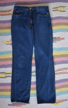 Load image into Gallery viewer, Vintage 70s Brittania Dark Wash Heavy Denim Jeans Size 31.5 x 34