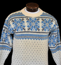 Load image into Gallery viewer, Vintage 70s Nordic Snowflake Pattern Sweater Size Medium