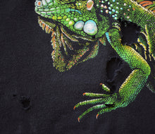 Load image into Gallery viewer, 90s Bearded Dragons Wrap Around Graphic Tee Size XL