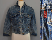 Load image into Gallery viewer, Vintage 80&#39;s Acid Wash Denim Jean Jacket Size Small to Medium